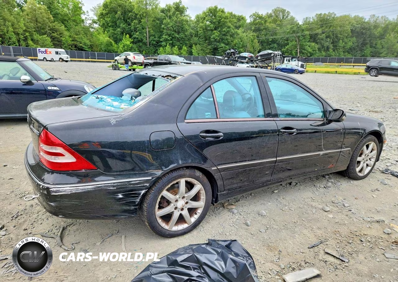 2003 Mercedes-Benz 230C VIN:WDBRF40J73F379195 - 3
