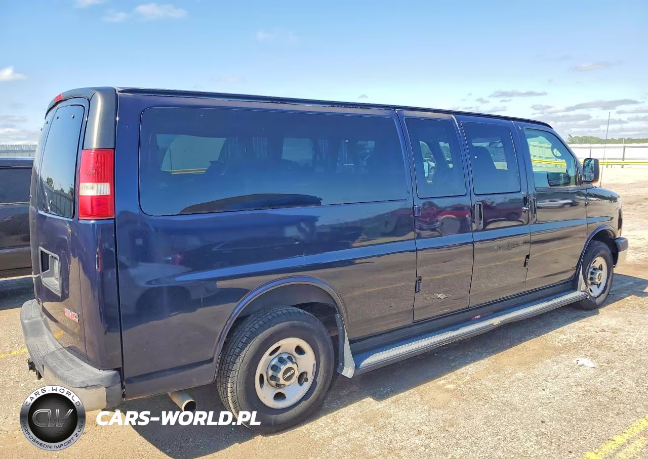 2008 GMC Savana G3500 VIN:1GJHG39K781235093 - 3