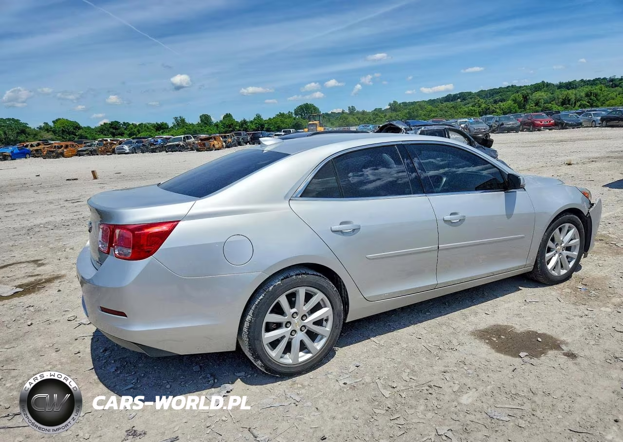 2015 Chev Malibu VIN:1G11D5SL0FF215082 - 3