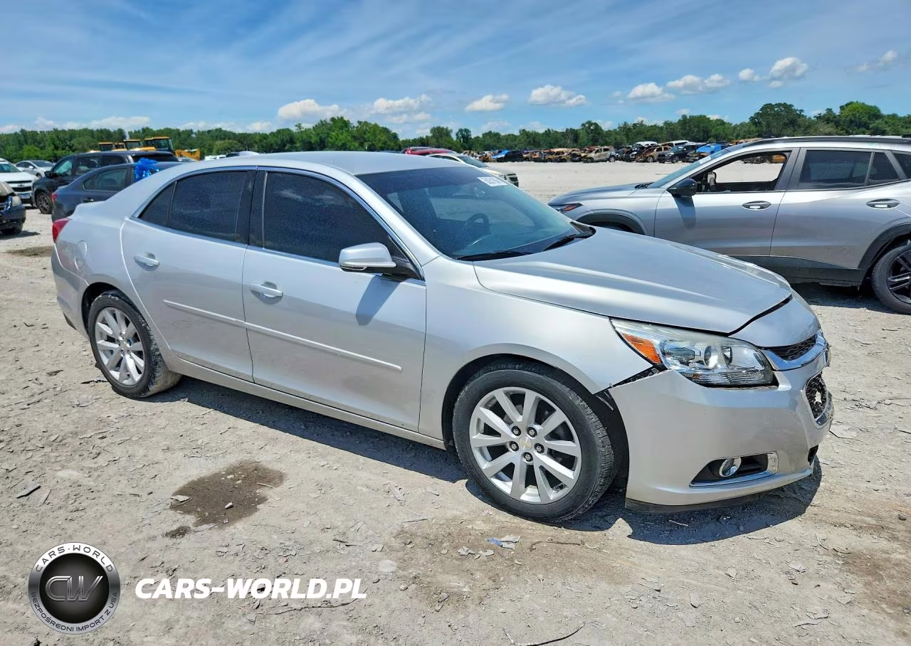 2015 Chev Malibu VIN:1G11D5SL0FF215082 - 4
