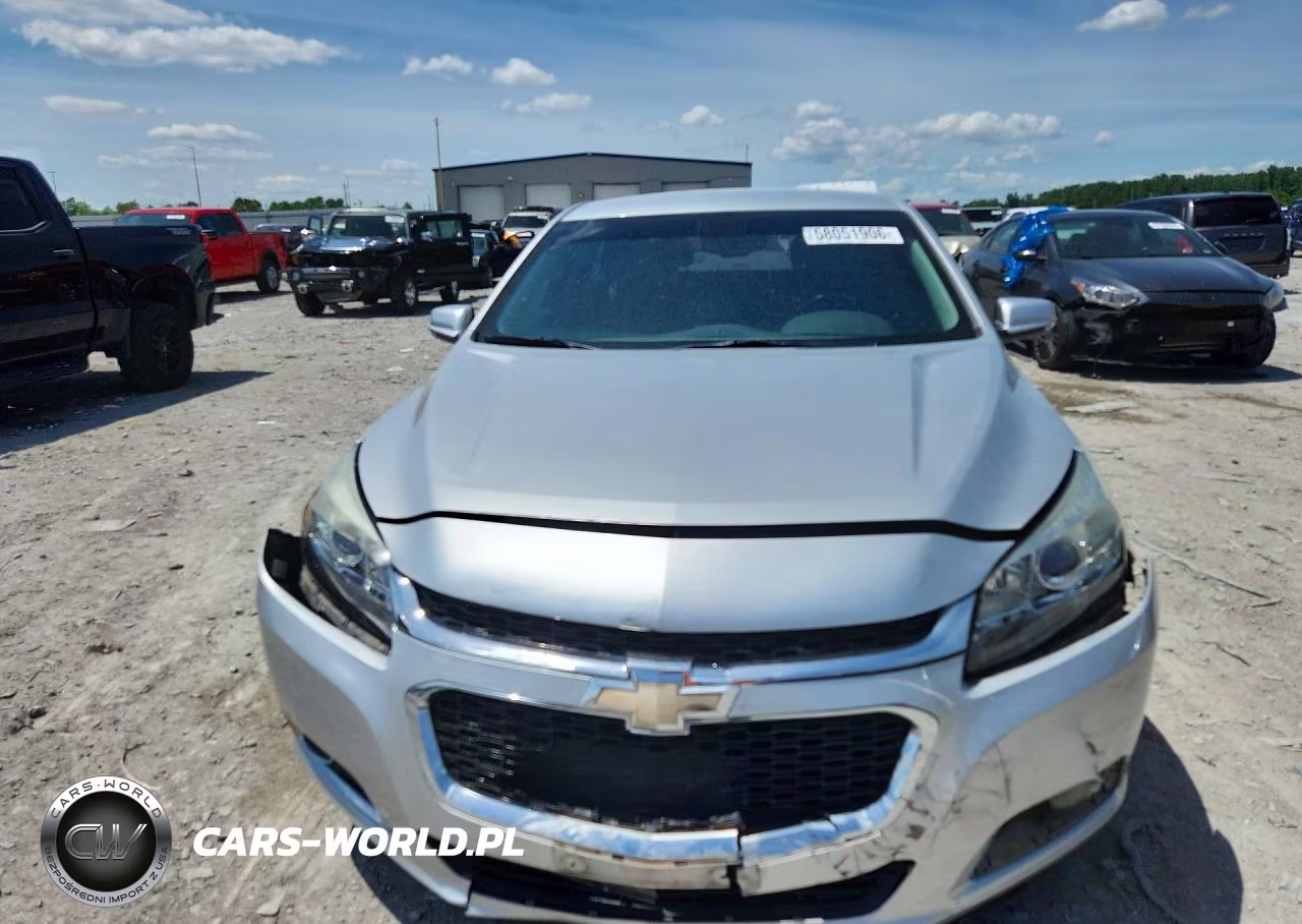 2015 Chev Malibu VIN:1G11D5SL0FF215082 - 5