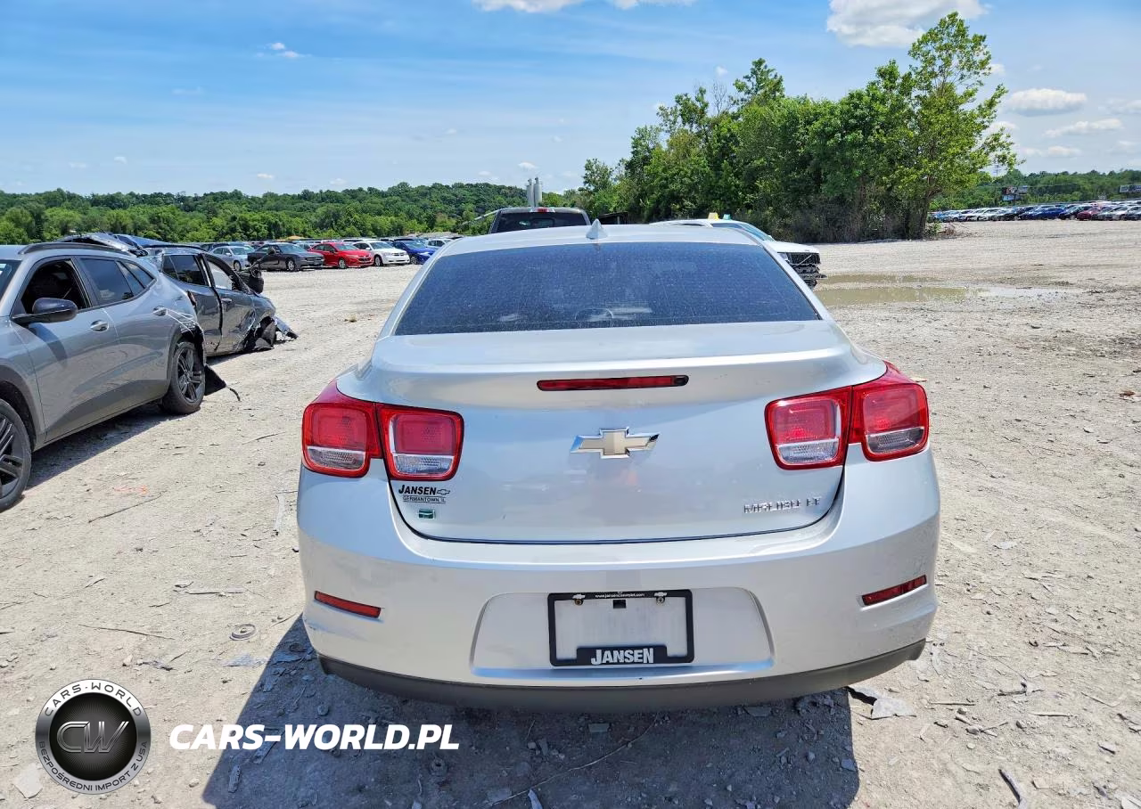 2015 Chev Malibu VIN:1G11D5SL0FF215082 - 6