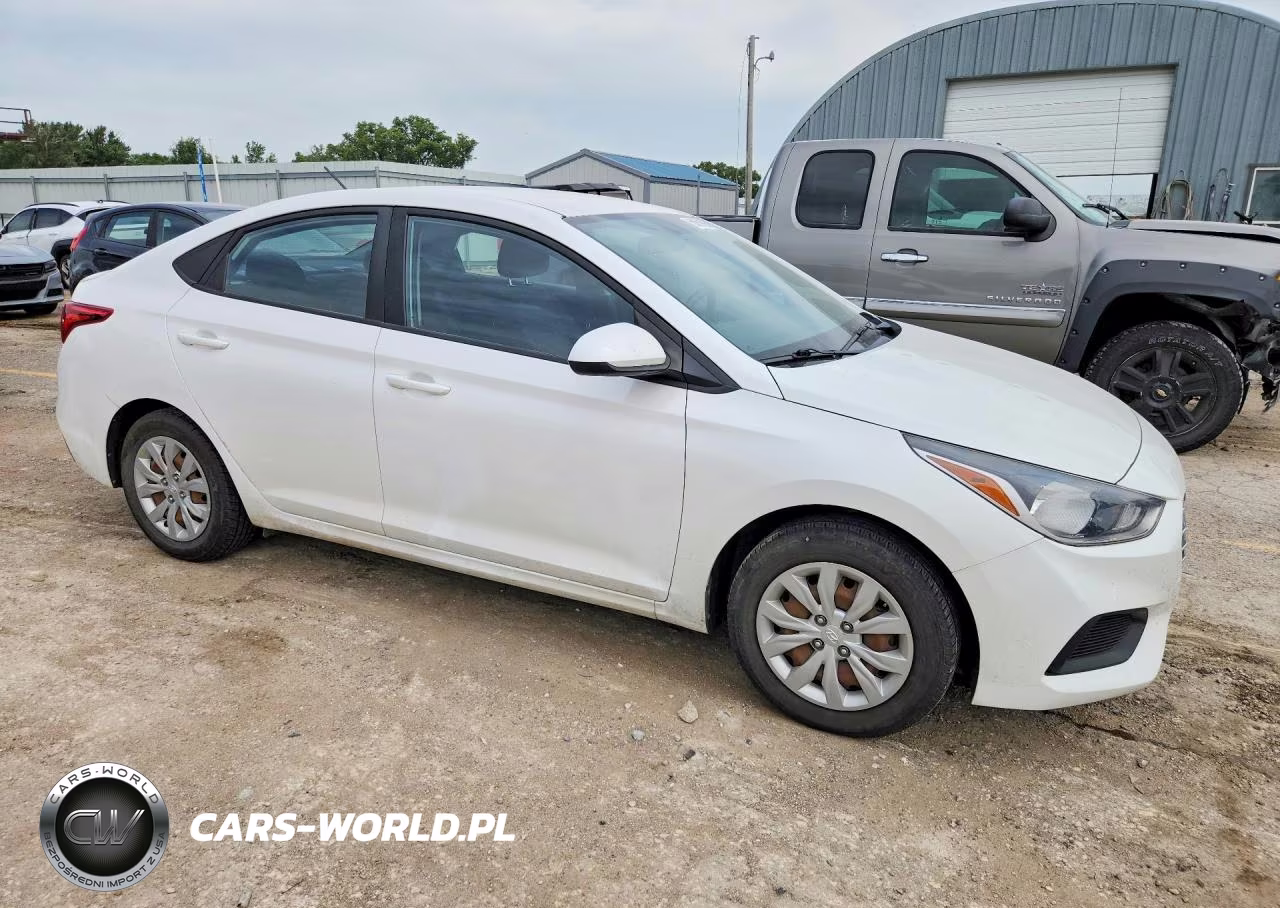 2019 Hyundai Accent Se VIN:3KPC24A34KE058890 - 4