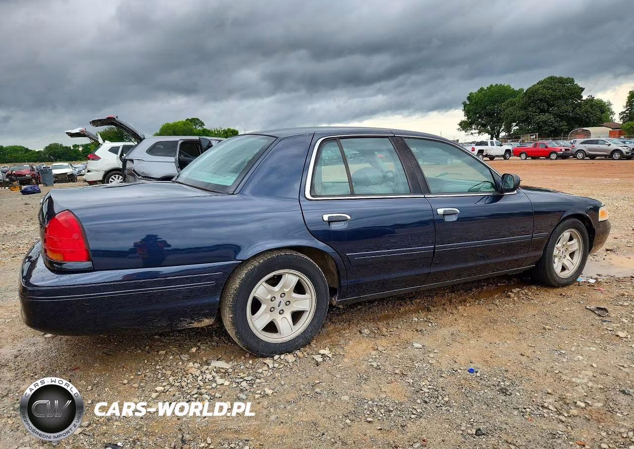 2002 Ford Crown Victoria Lx VIN:2FAFP74W22X144351 - 3