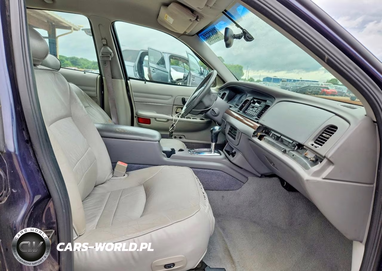 2002 Ford Crown Victoria Lx VIN:2FAFP74W22X144351 - 7