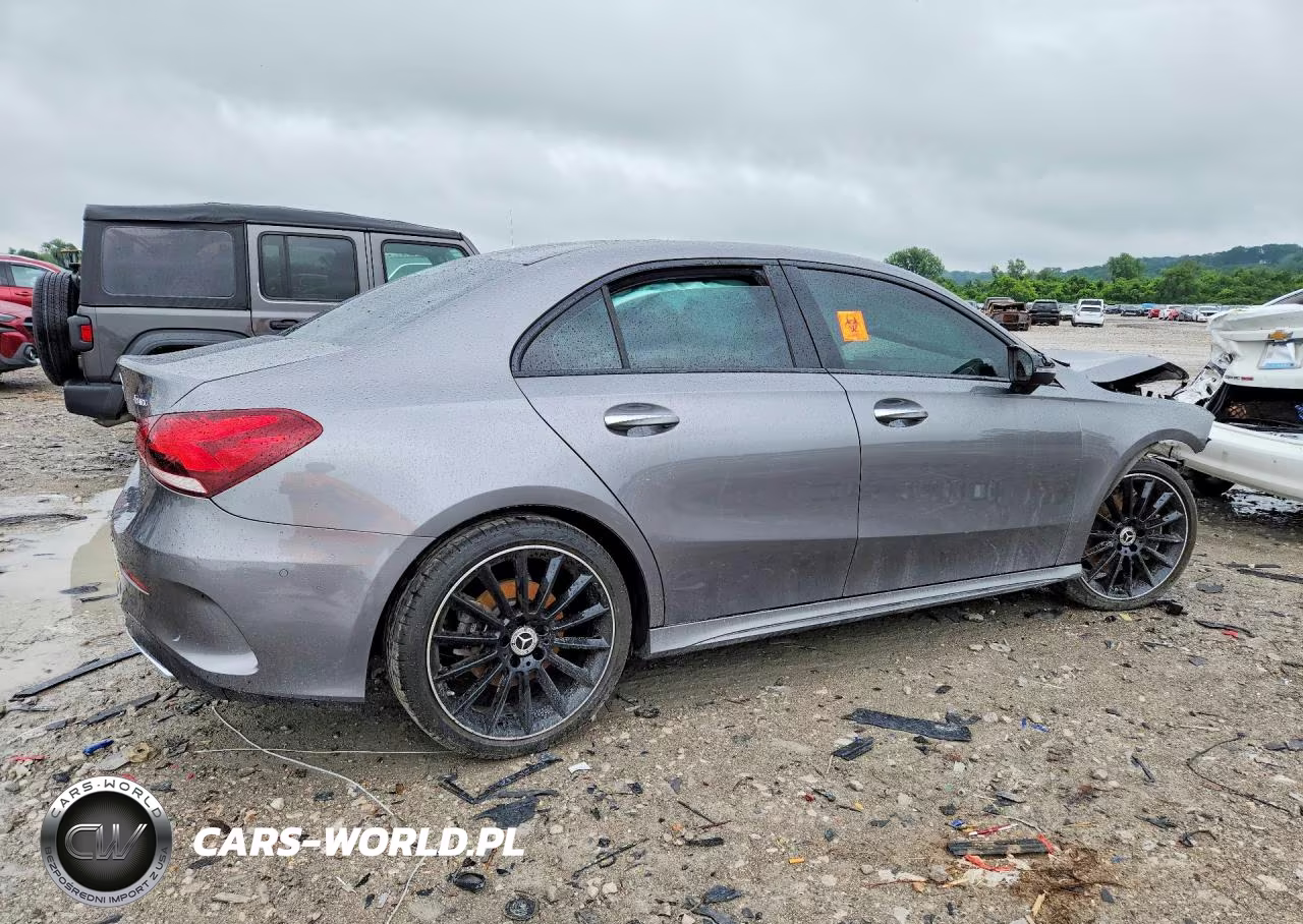 2019 Mercedes-Benz A 220 4Matic VIN:WDD3G4FB7KW000530 - 3