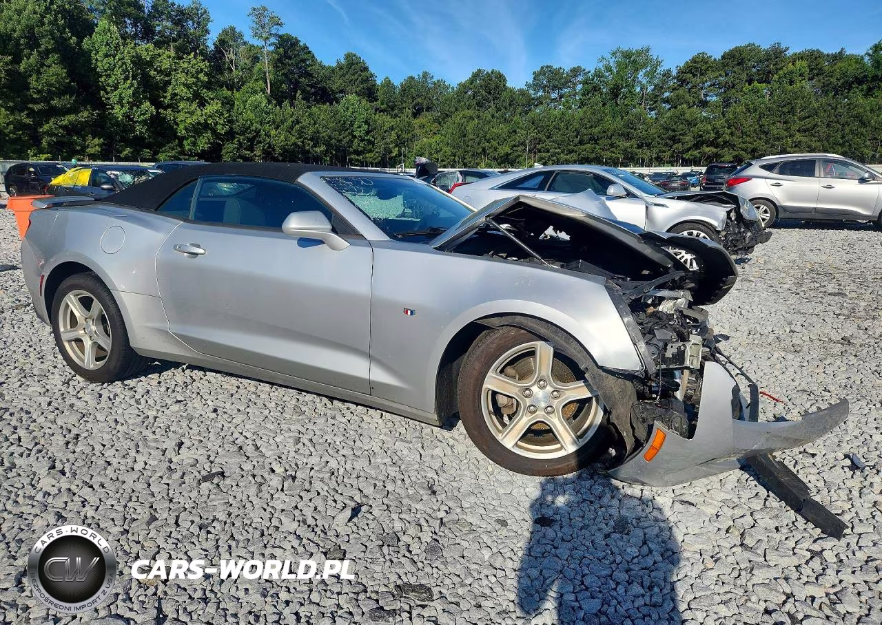 2017 Chevrolet Camaro Lt VIN:1G1FB3DX1H0139295 - 4