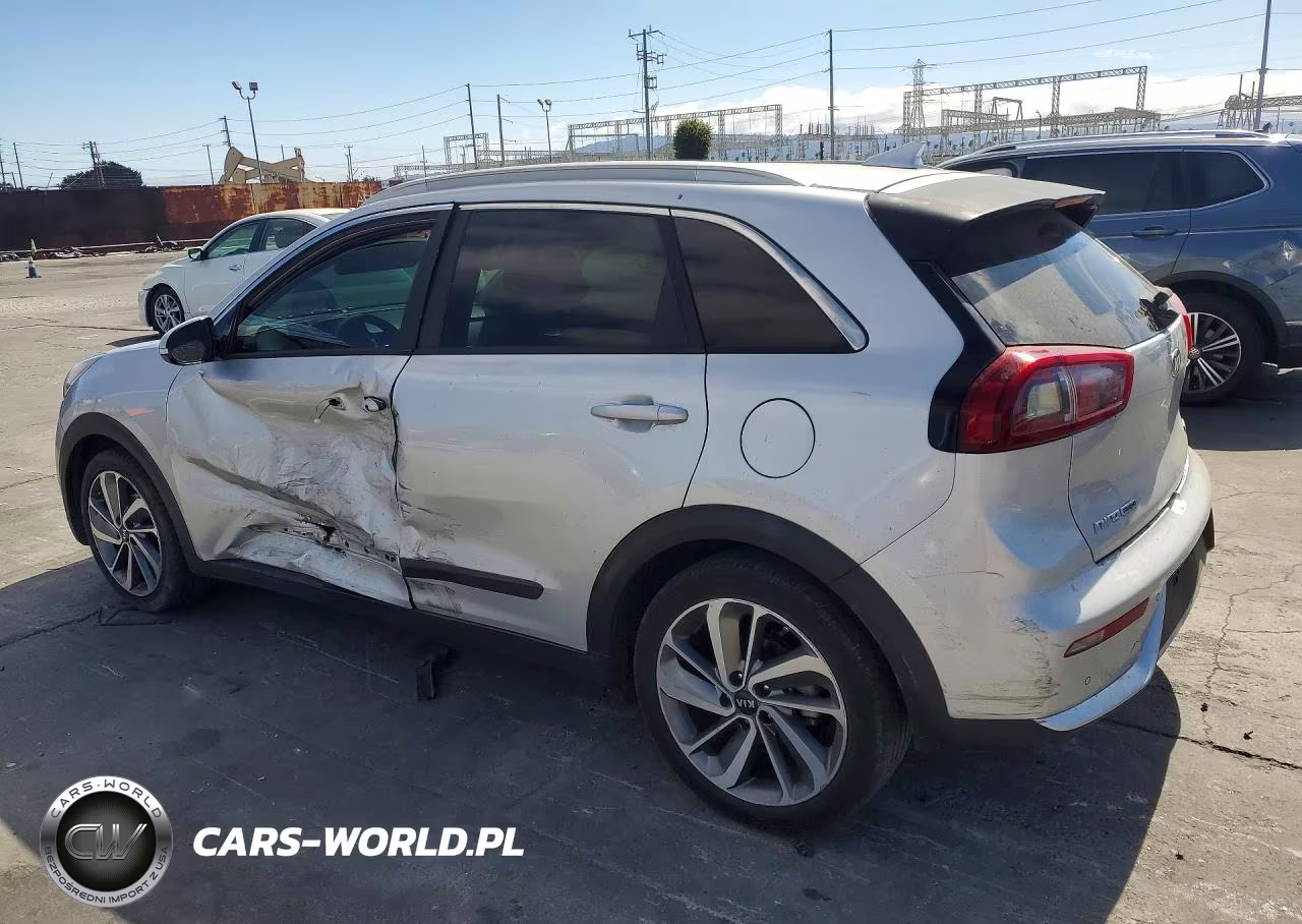 2019 Kia Niro Touring VIN:KNDCE3LC0K5306871 - 2