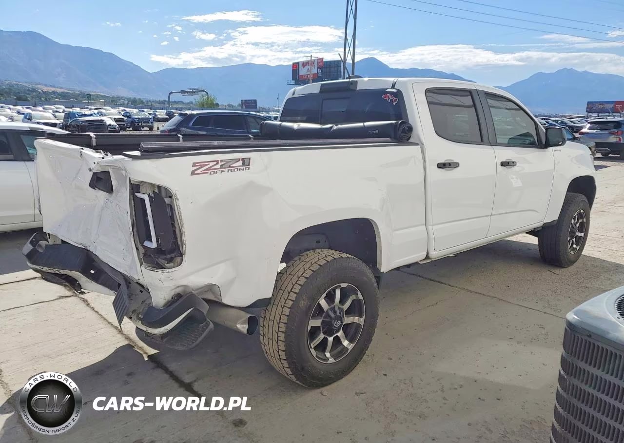 2021 Chevrolet Colorado Z71 VIN:1GCPTDE11M1231455 - 3