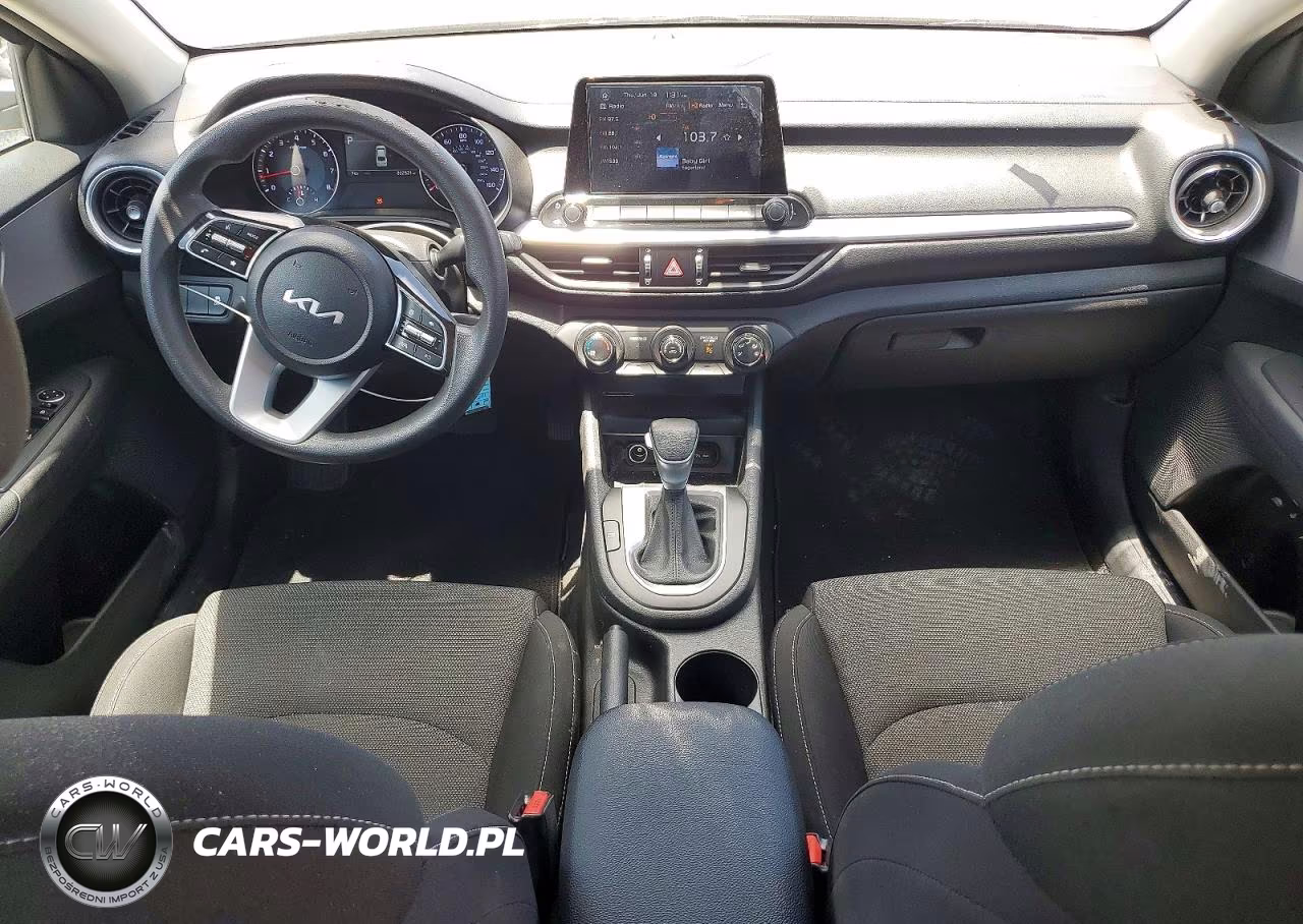 2023 Kia Forte Lxs VIN:3KPF24AD4PE604424 - 8
