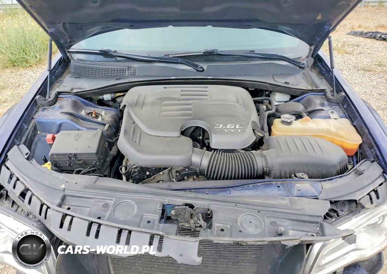 2014 Chrysler 300 VIN:2C3CCAAG0EH200065 - 11