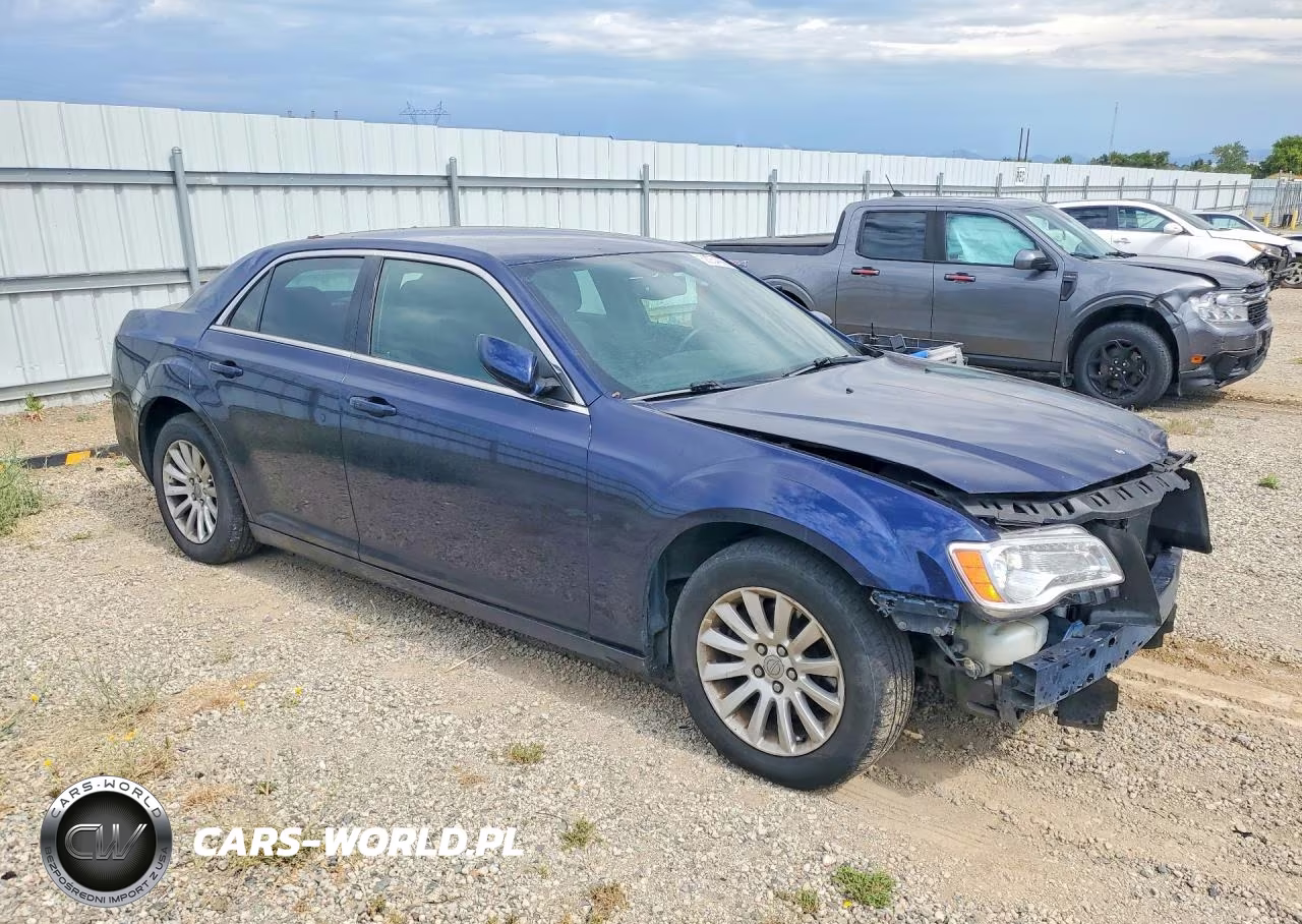 2014 Chrysler 300 VIN:2C3CCAAG0EH200065 - 4