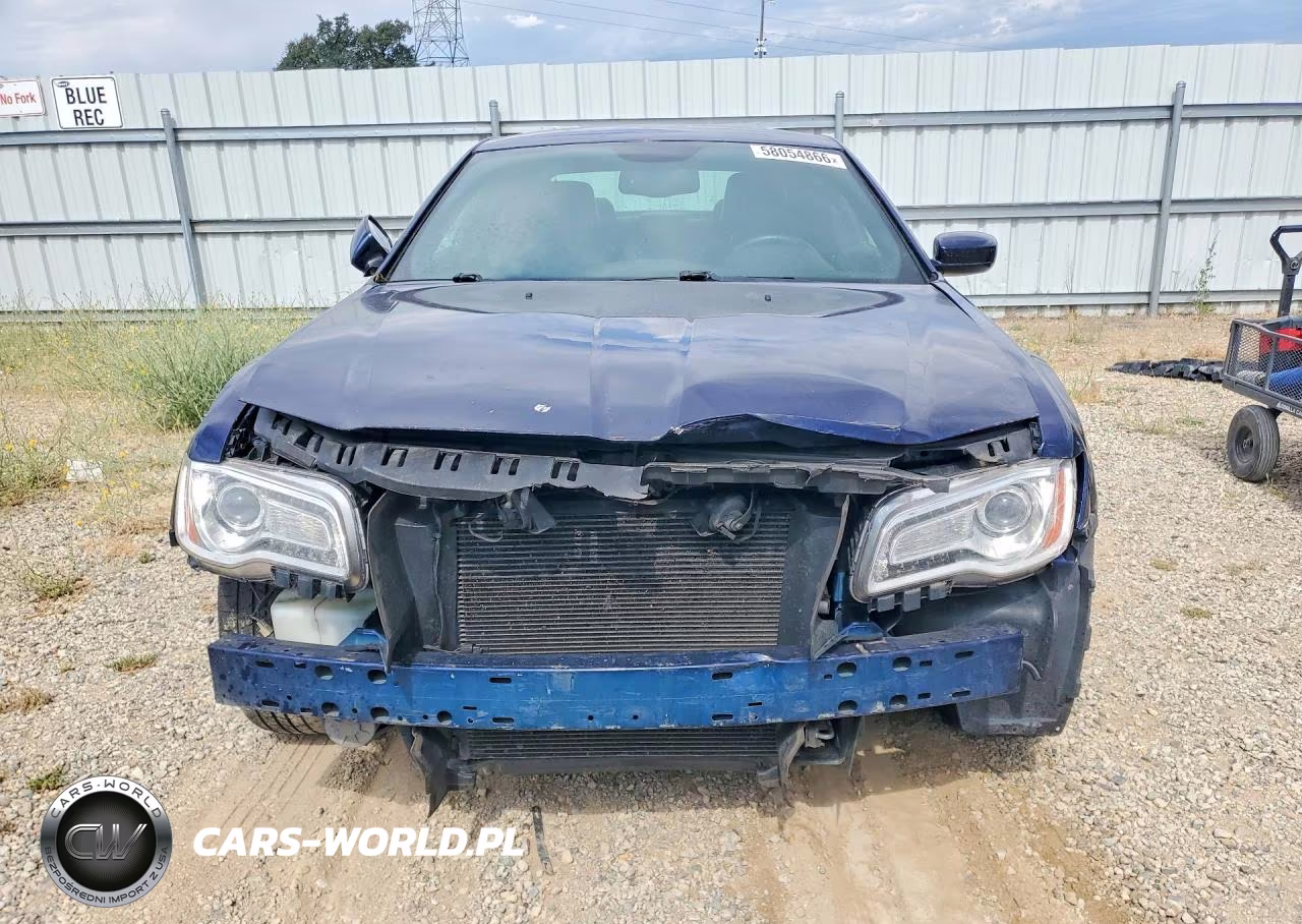 2014 Chrysler 300 VIN:2C3CCAAG0EH200065 - 5