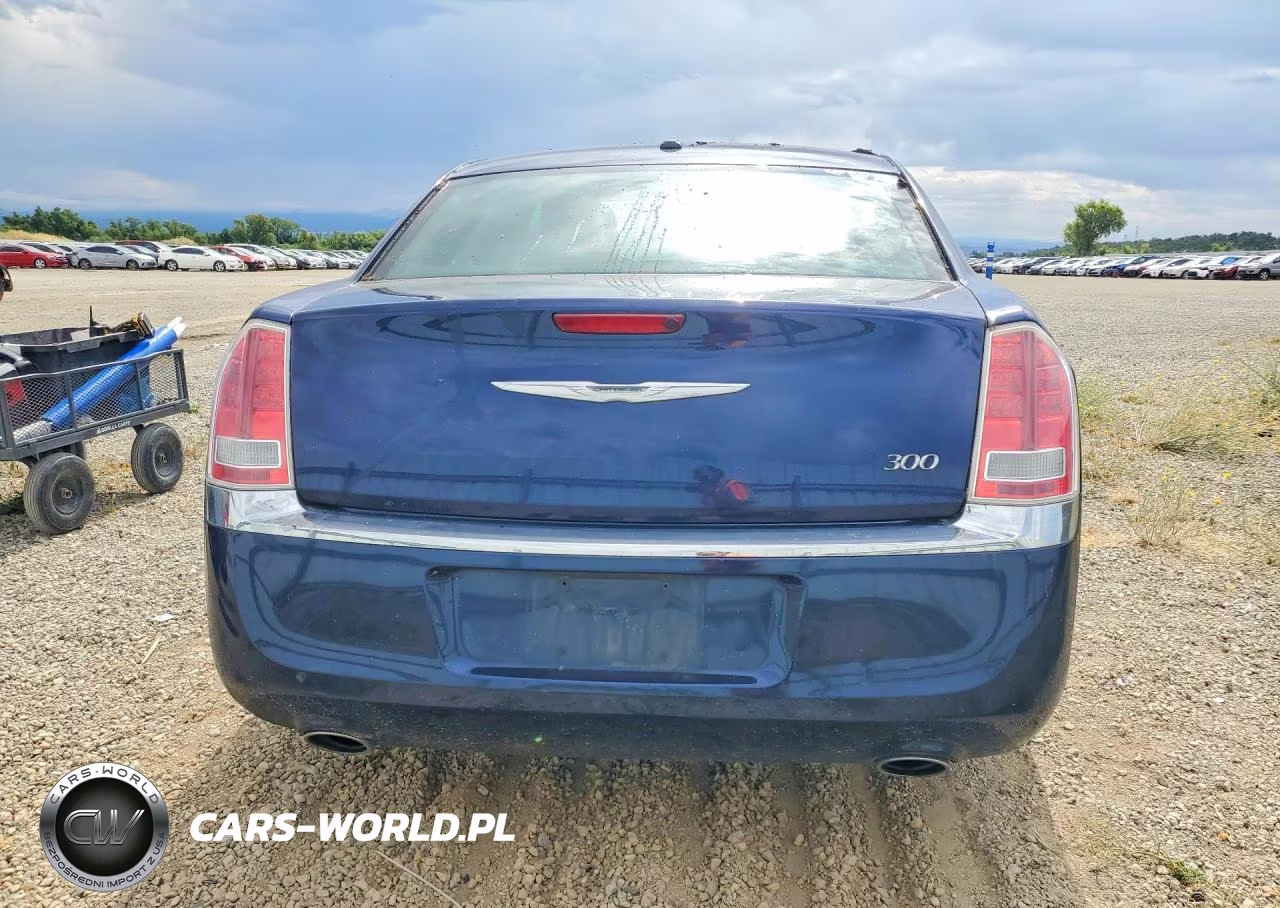 2014 Chrysler 300 VIN:2C3CCAAG0EH200065 - 6