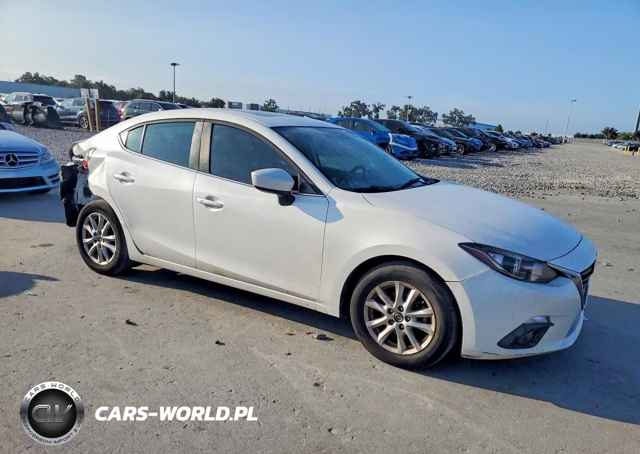 2016 Mazda 3 Touring VIN:3MZBM1W76GM252489 - 4