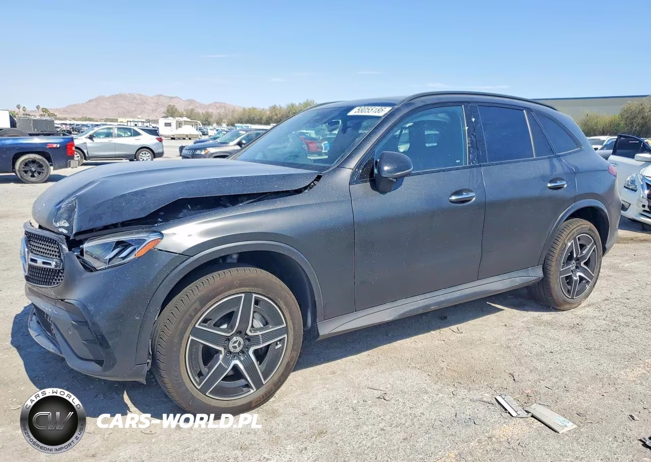 2026 Mercedes-Benz Glc 300 – zdjęcie 1 z 13