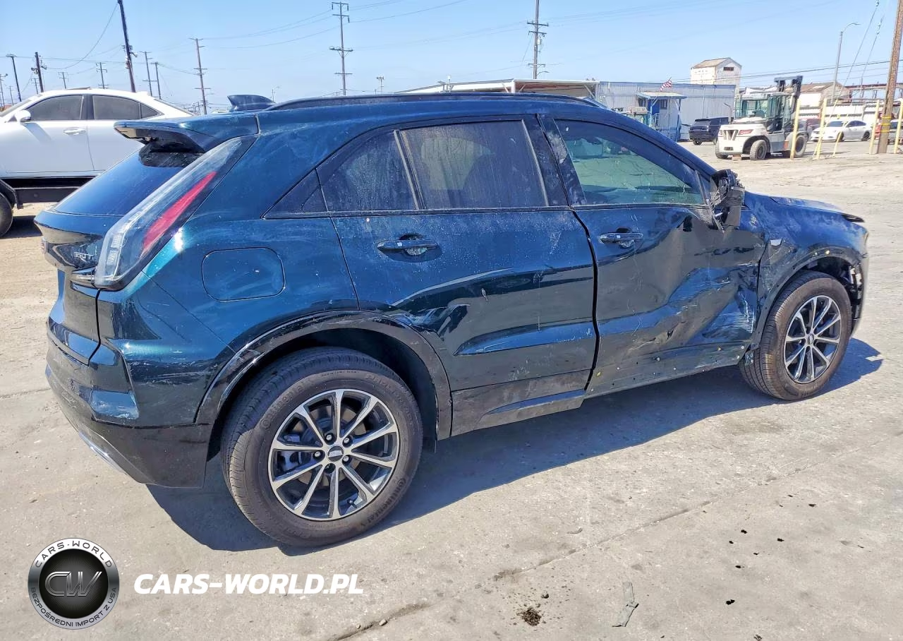 2025 Cadillac Xt4 Sport VIN:1GYFZER46SF159327 - 3