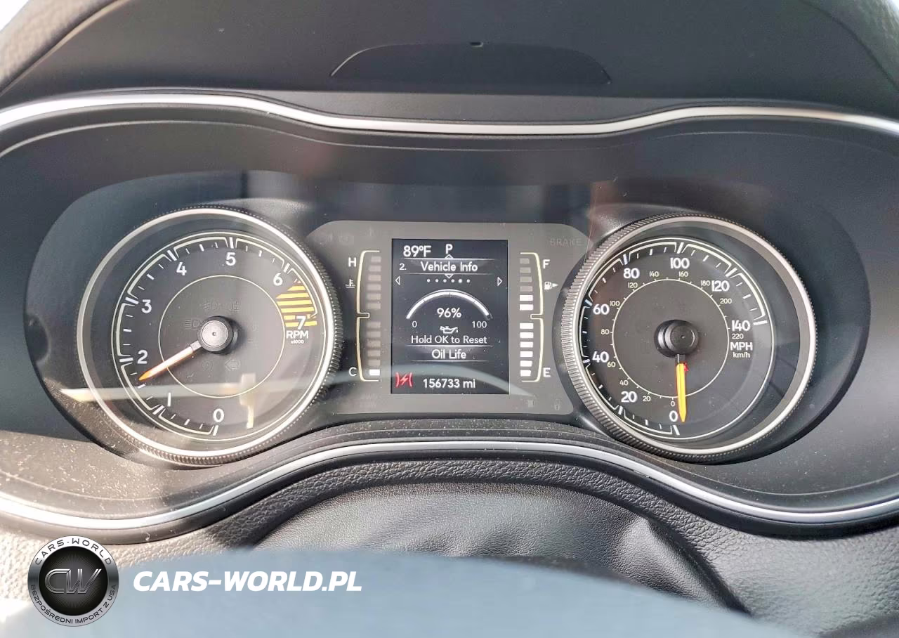2019 Jeep Cherokee Latitude VIN:1C4PJLCB4KD285016 - 9