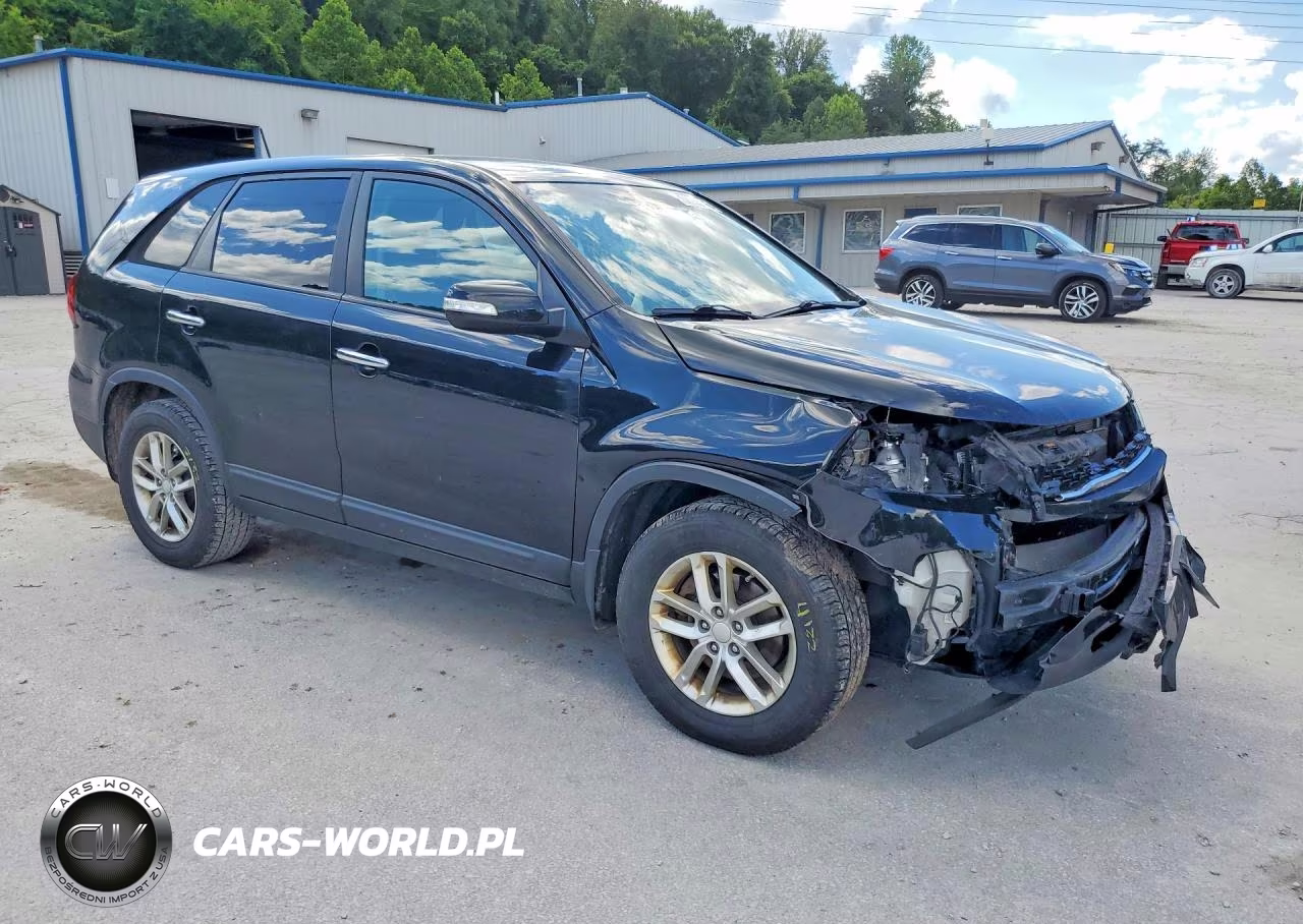 2015 Kia Sorento Lx VIN:5XYKT3A68FG580203 - 4