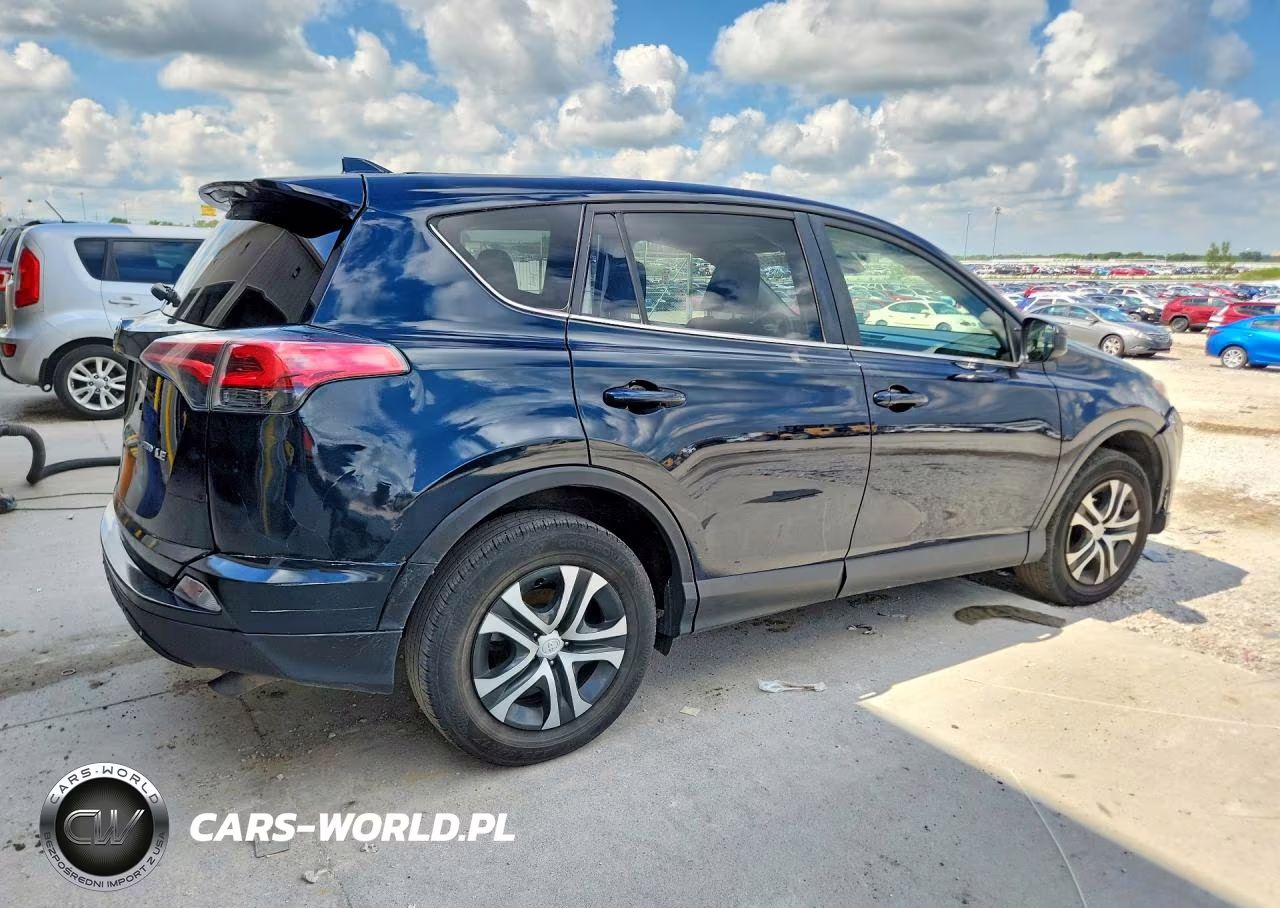 2017 Toyota Rav4 Le VIN:JTMBFREV4HJ714221 - 3