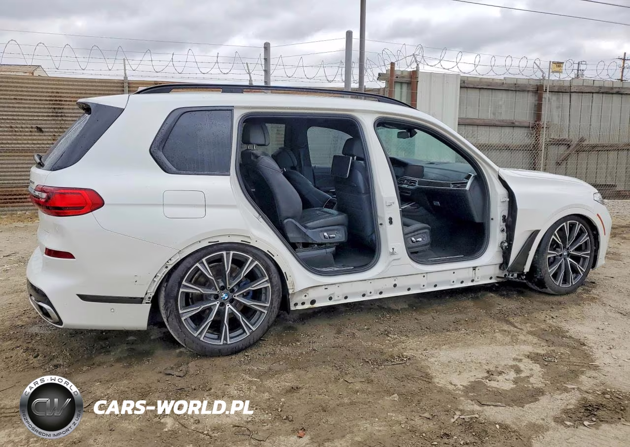 2019 BMW X7 XDRIVE50I VIN:5UXCX4C55KLB39499 - 3