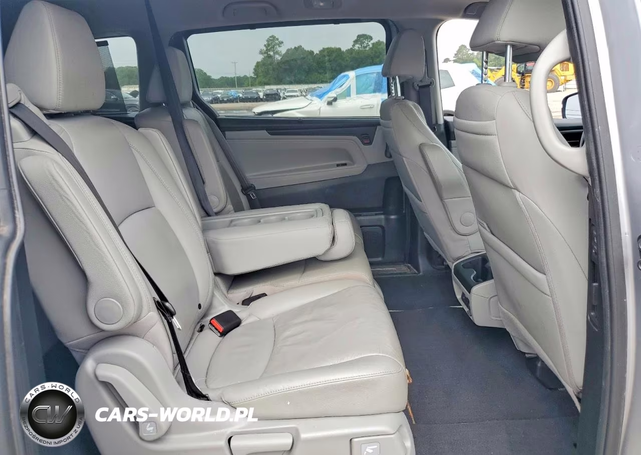 2020 Honda Odyssey Touring VIN:5FNRL6H80LB044095 - 11