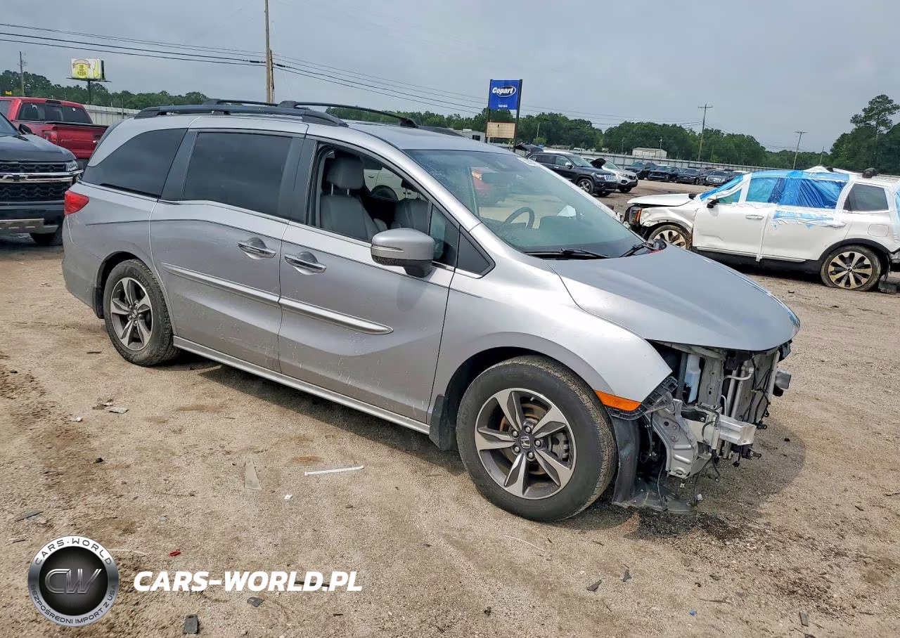 2020 Honda Odyssey Touring VIN:5FNRL6H80LB044095 - 4