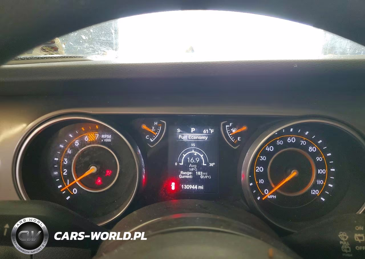 2018 Jeep Wrangler Unlimited Sport VIN:1C4HJXDN5JW189404 - 9