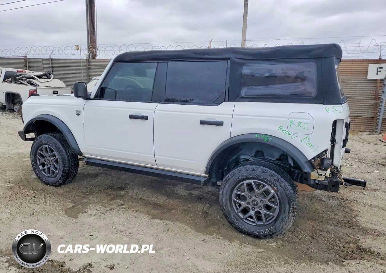 2022 Ford Bronco Base VIN:1FMDE5BH3NLB16572 - 2