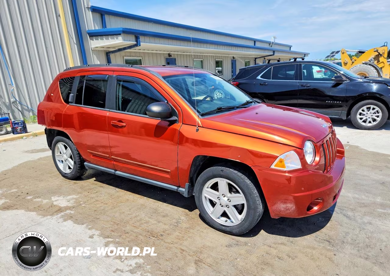 2010 Jeep Compass Sport VIN:1J4NT4FA1AD504744 - 4