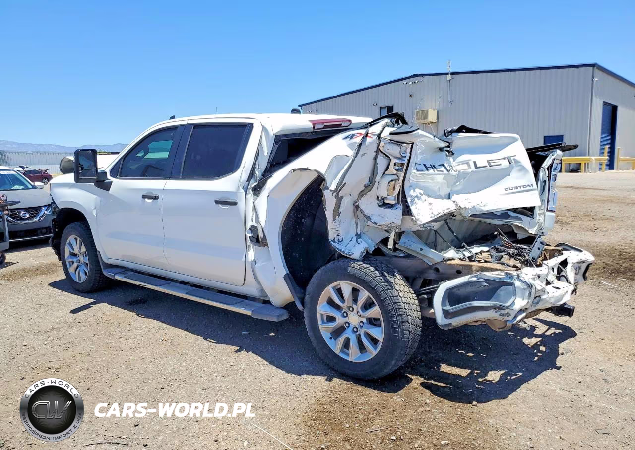 2020 Chevrolet Silverado K1500 Custom VIN:3GCUYBEF2LG381174 - 2
