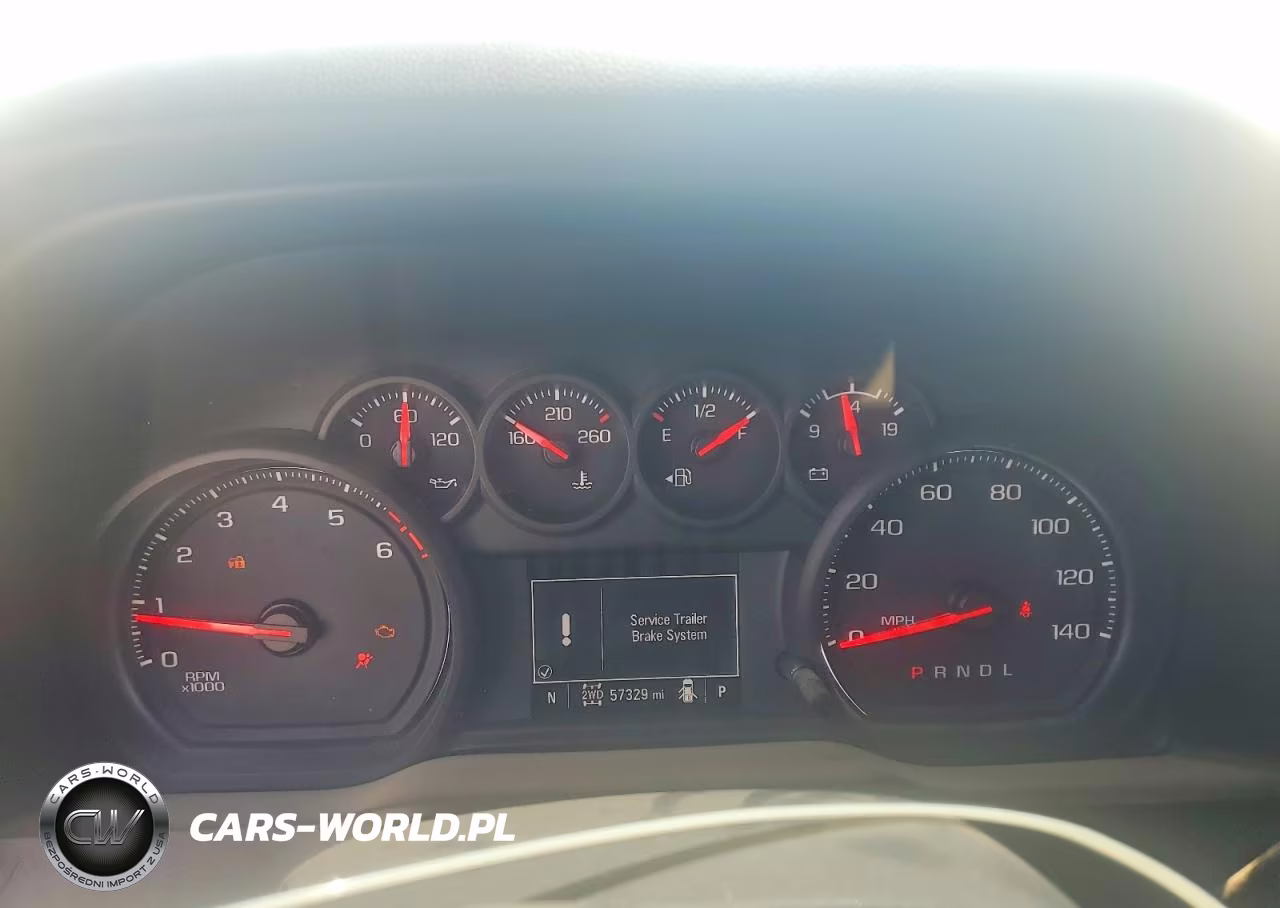 2020 Chevrolet Silverado K1500 Custom VIN:3GCUYBEF2LG381174 - 9