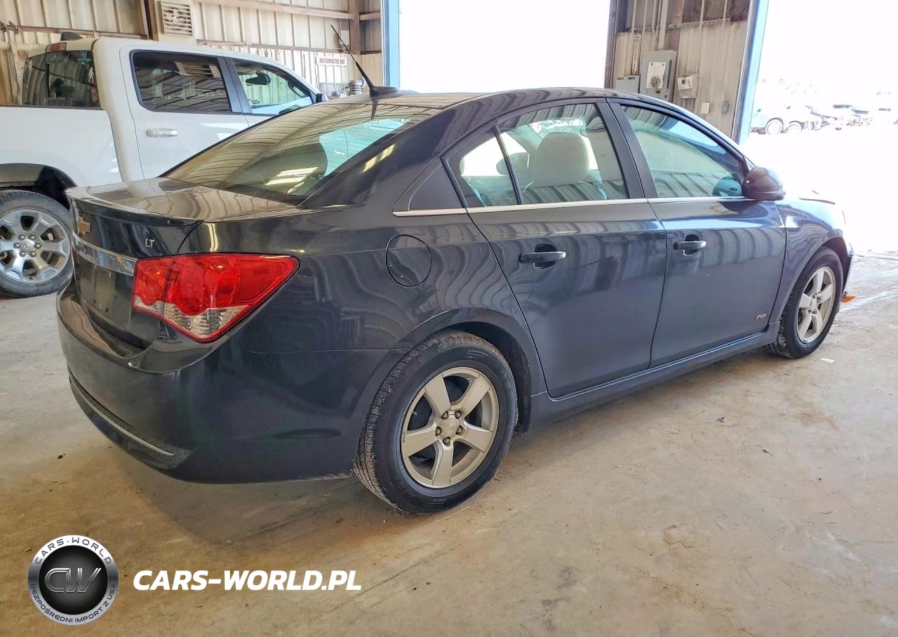 2013 Chevrolet Cruze Lt VIN:1G1PC5SB2D7327927 - 3