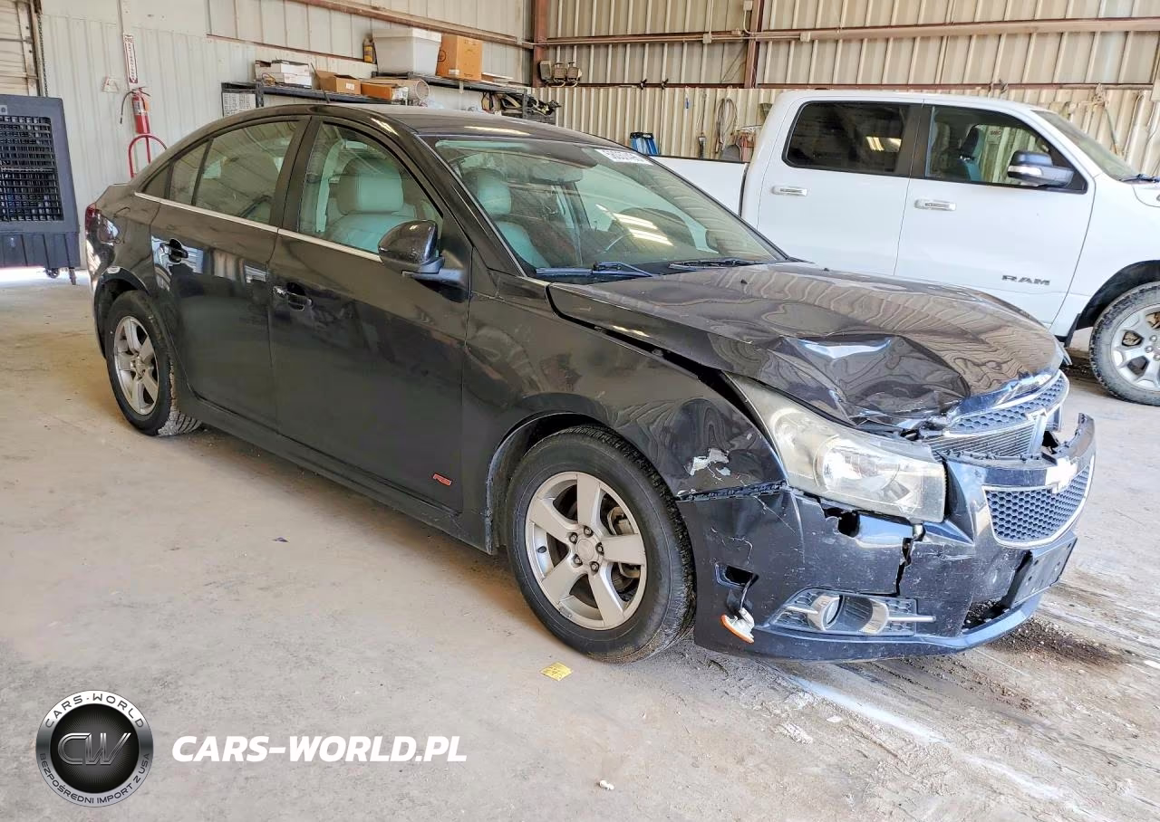 2013 Chevrolet Cruze Lt VIN:1G1PC5SB2D7327927 - 4