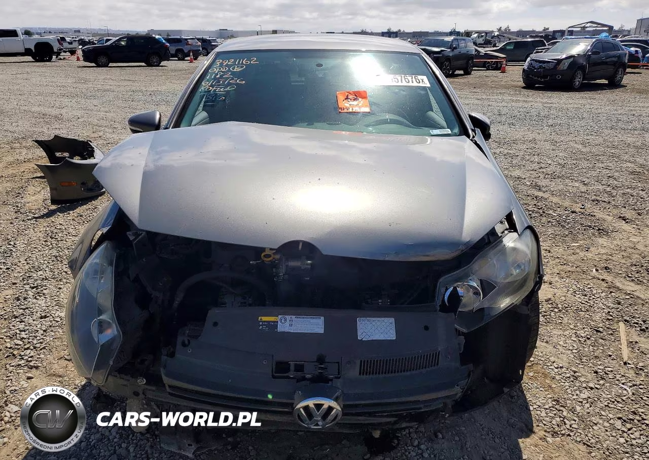 2014 Volkswagen Golf VIN:WVWDM7AJ4EW002120 - 5