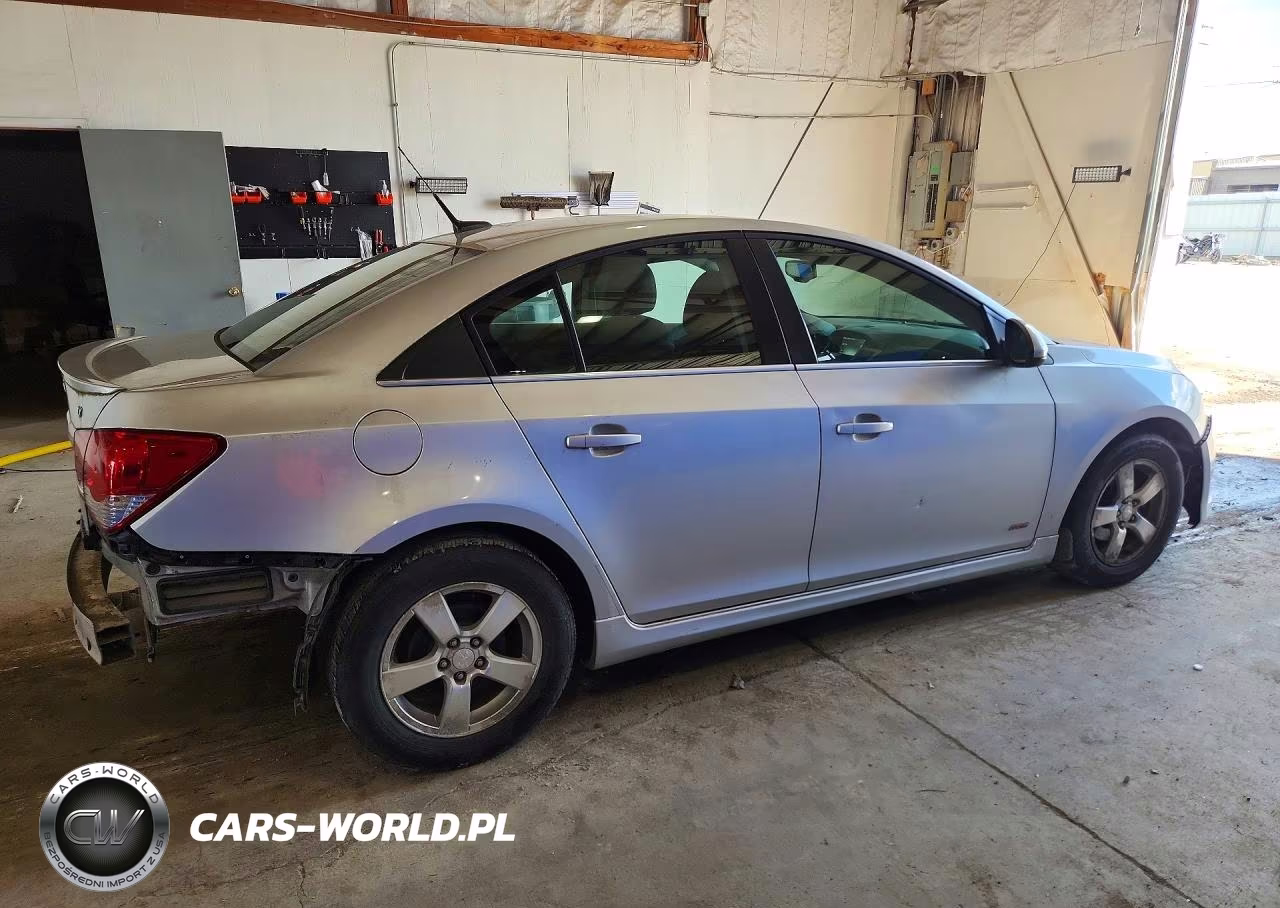 2014 Chevrolet Cruze Lt VIN:1G1PC5SB1E7352982 - 3