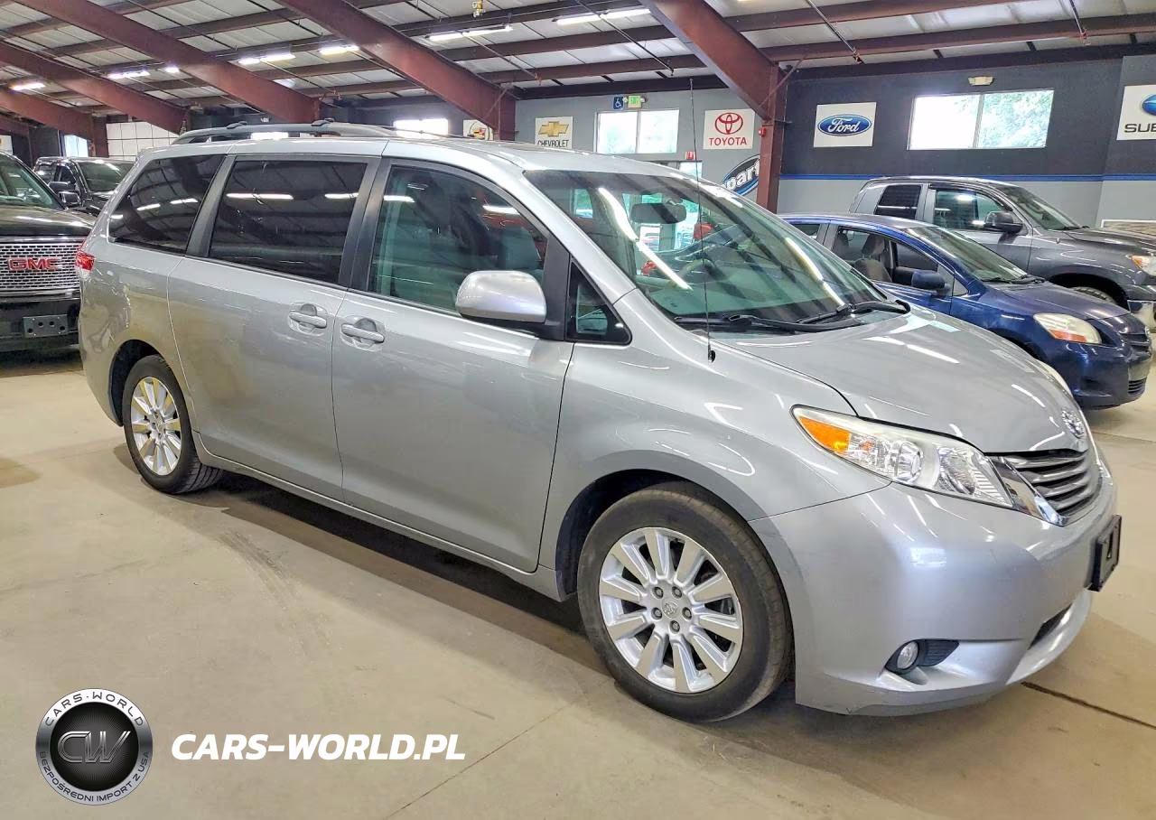 2013 Toyota Sienna Xle 7-Passenger VIN:5TDDK3DC6DS053919 - 4