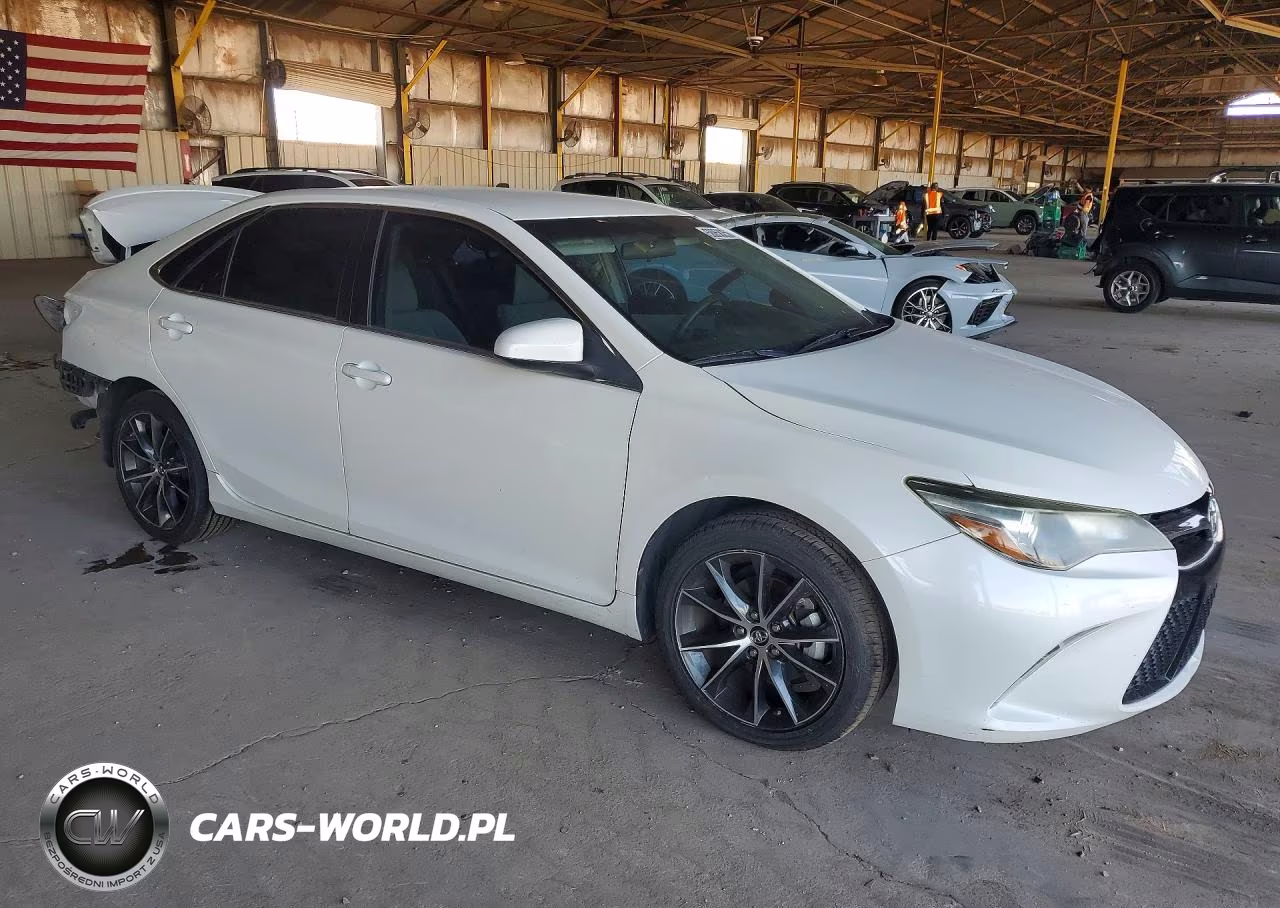 2015 Toyota Camry Xse VIN:4T1BF1FK1FU485011 - 4