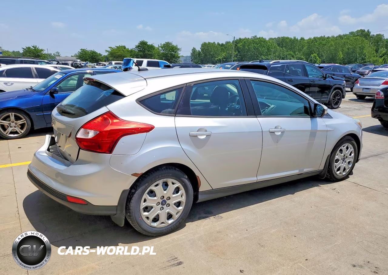 2012 Ford Focus Se VIN:1FAHP3K28CL268432 - 3