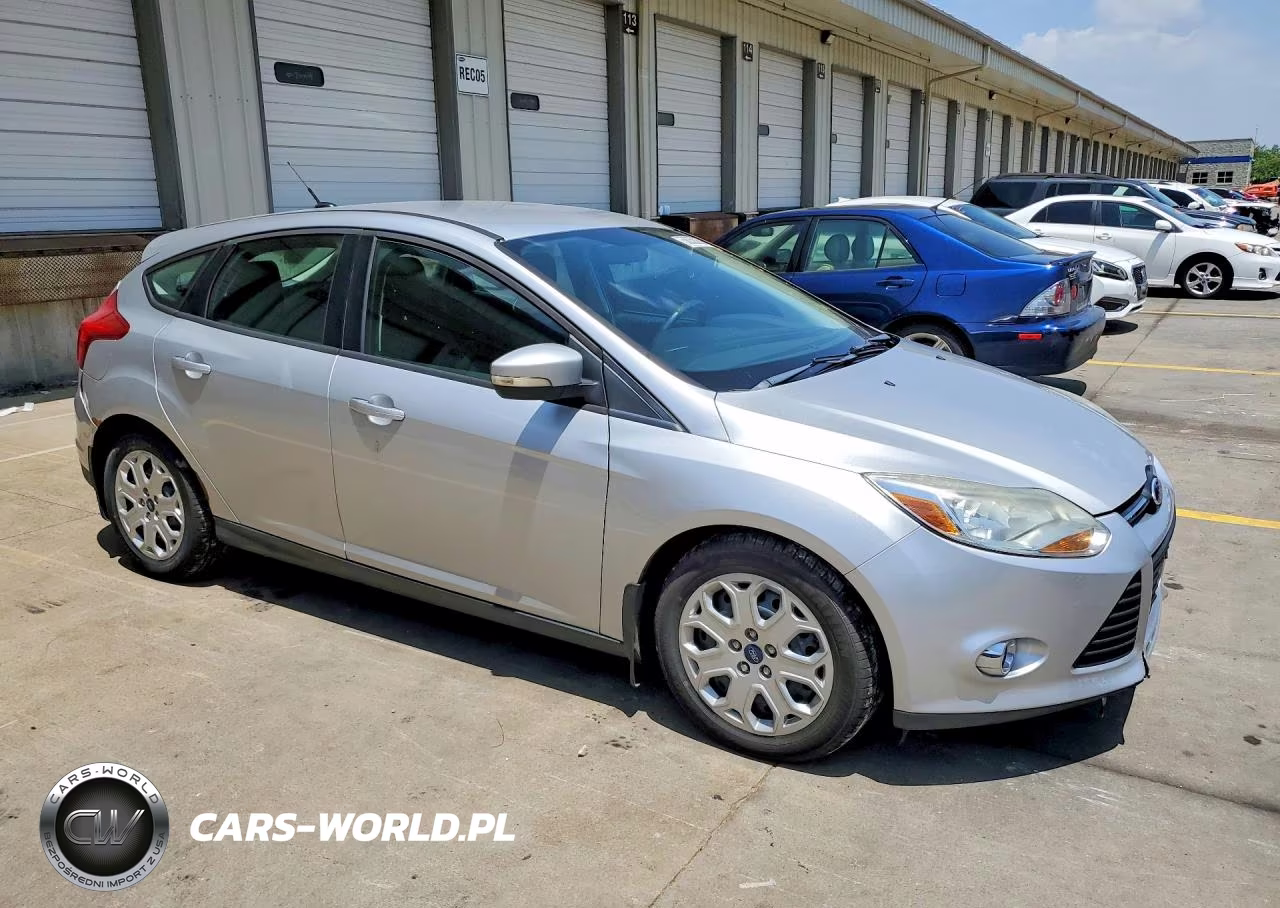 2012 Ford Focus Se VIN:1FAHP3K28CL268432 - 4