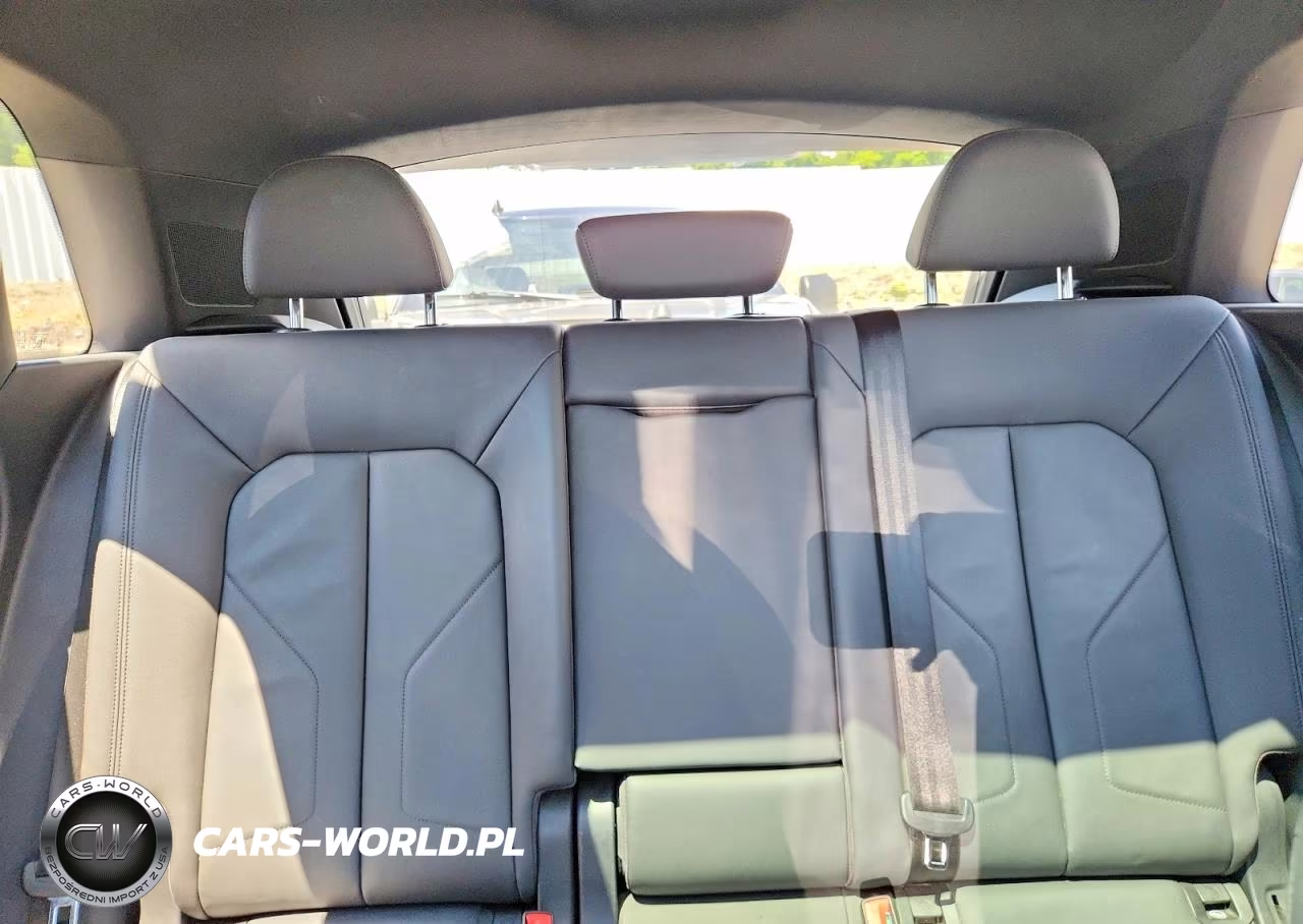 2021 Audi Q3 Premium 40 VIN:WA1AUCF35M1072446 - 10