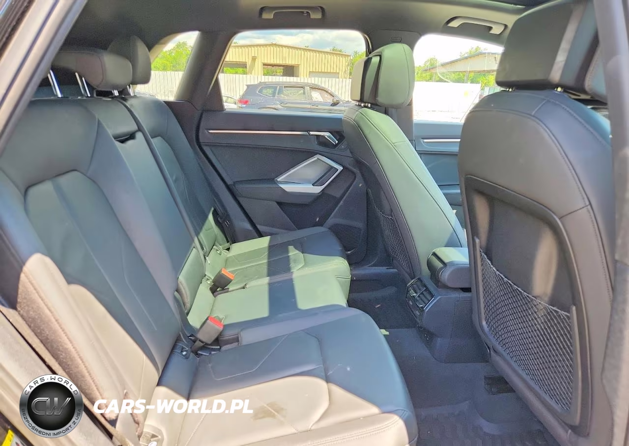 2021 Audi Q3 Premium 40 VIN:WA1AUCF35M1072446 - 11