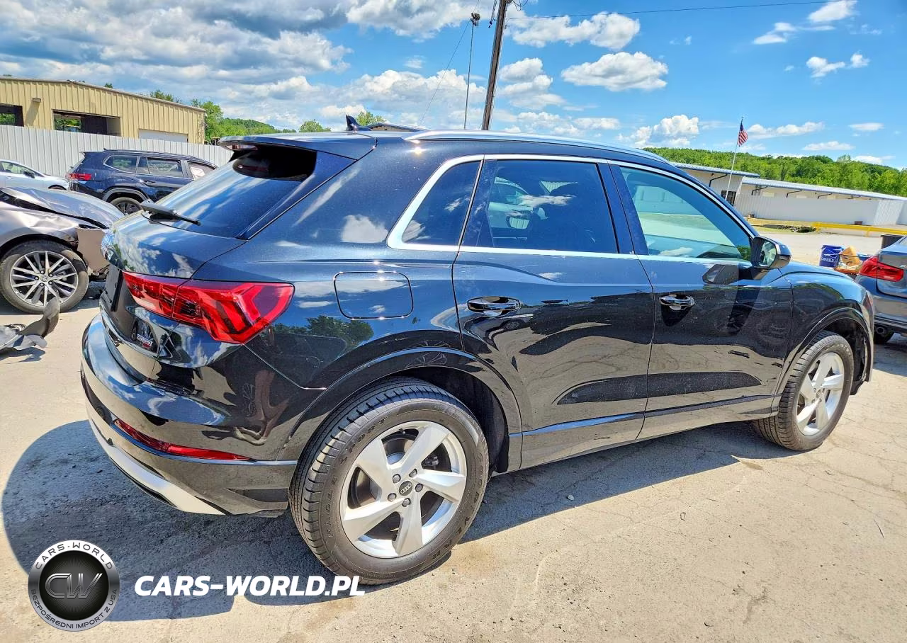 2021 Audi Q3 Premium 40 VIN:WA1AUCF35M1072446 - 3