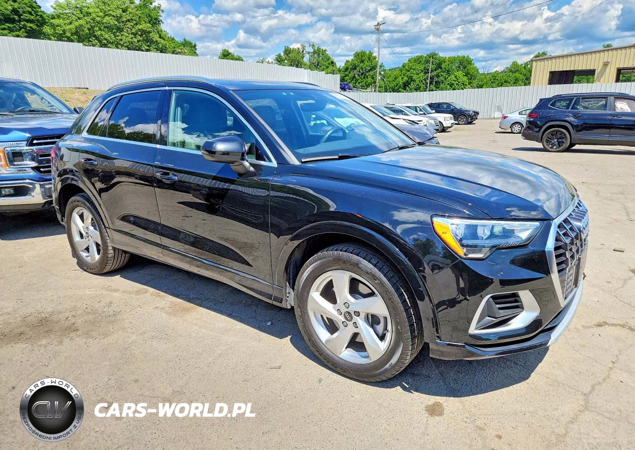 2021 Audi Q3 Premium 40 VIN:WA1AUCF35M1072446 - 4