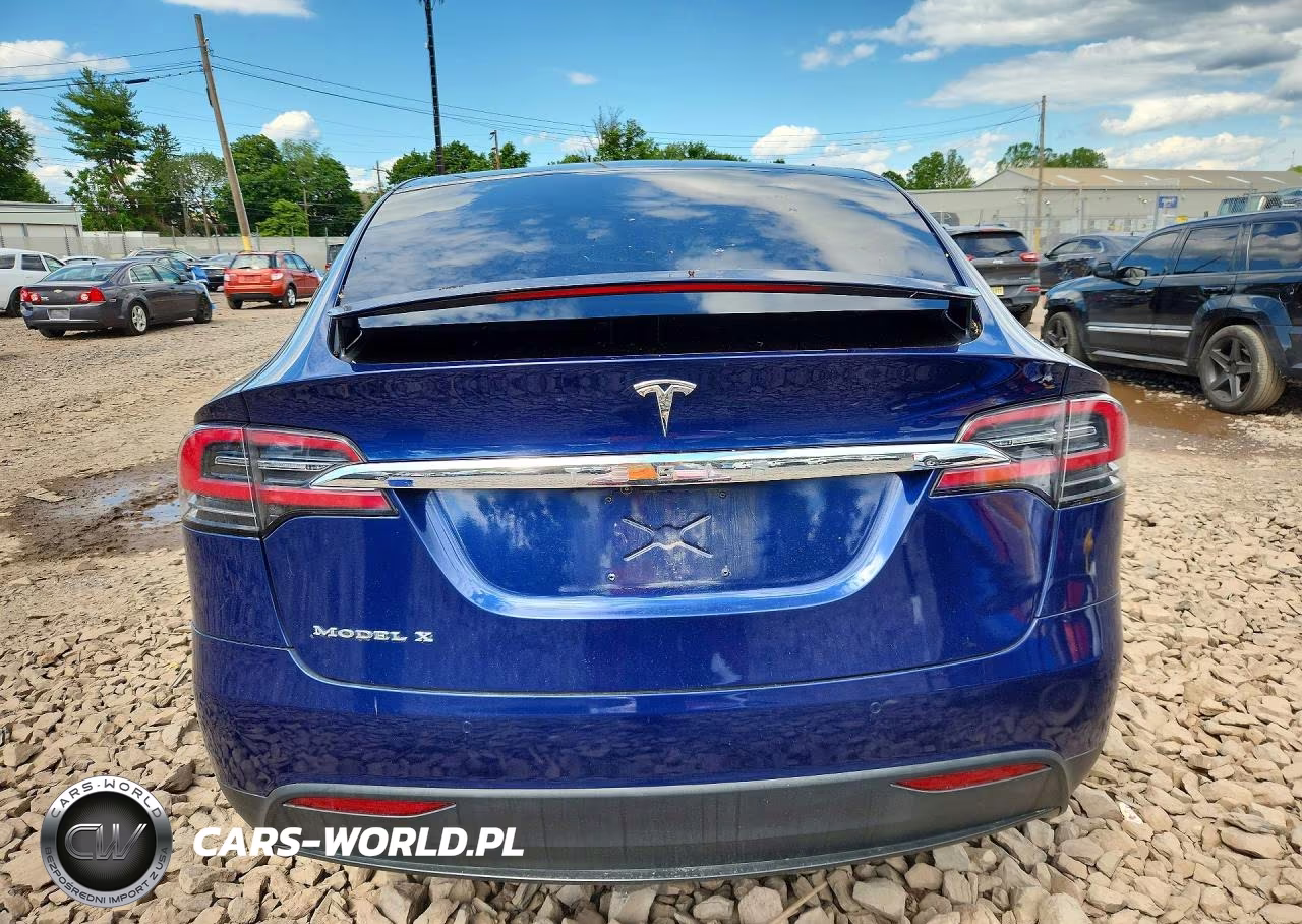 2017 Tesla Model X VIN:5YJXCBE20HF057677 - 6