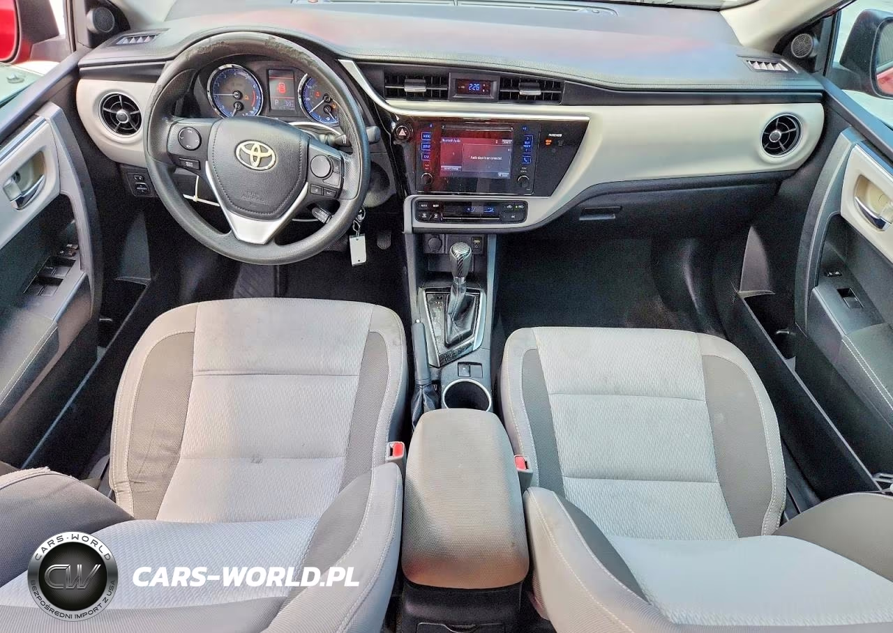 2017 Toyota Corolla Le VIN:2T1BURHE2HC841241 - 8