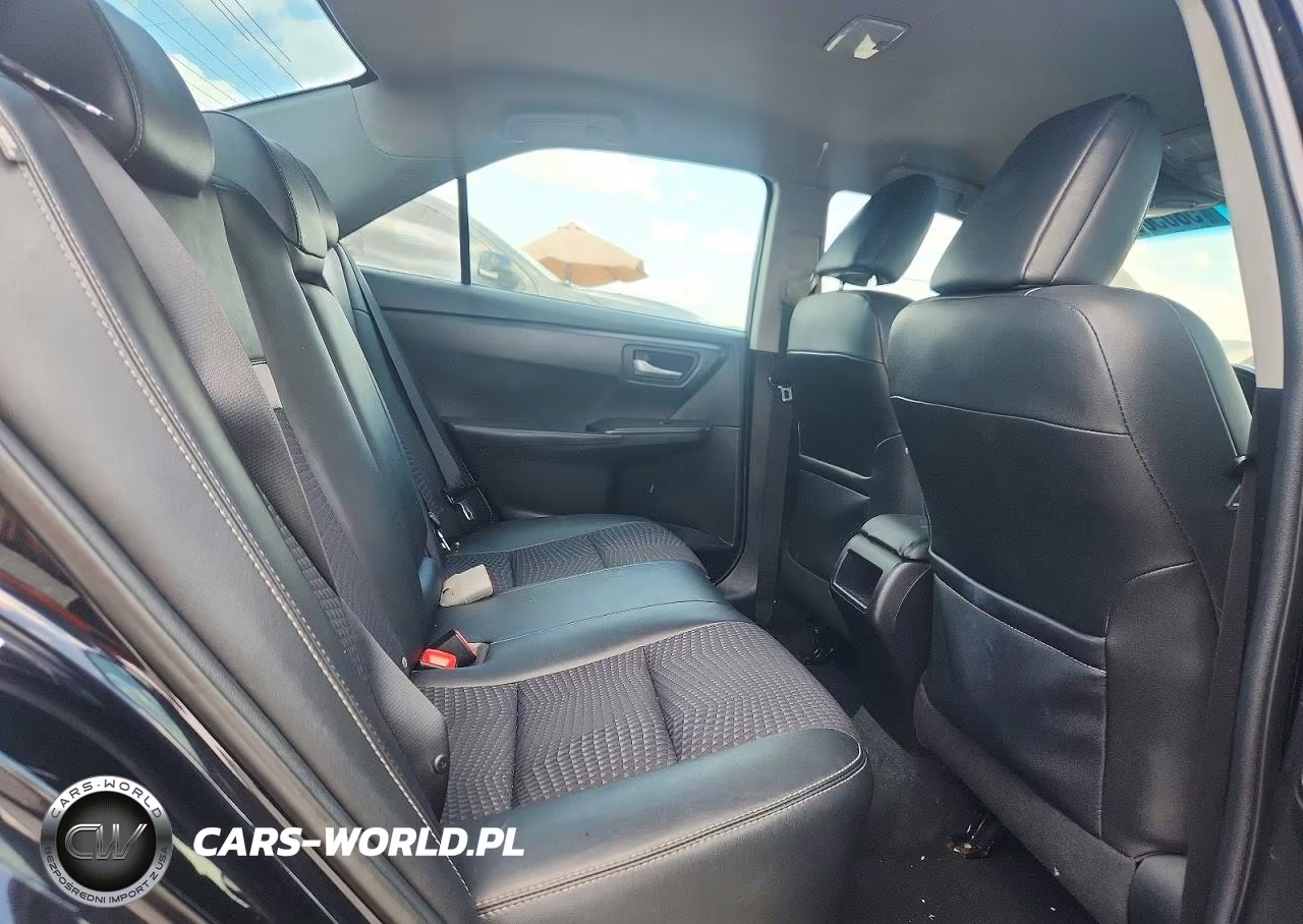 2017 Toyota Camry Se VIN:4T1BF1FK8HU680218 - 10