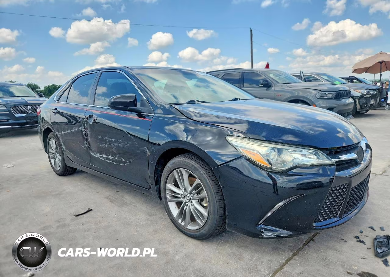 2017 Toyota Camry Se VIN:4T1BF1FK8HU680218 - 4