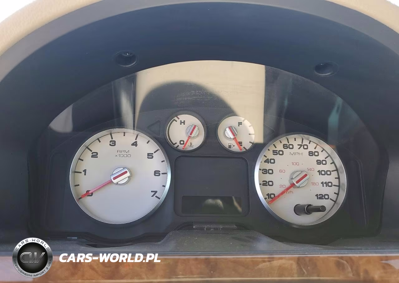 2005 Ford Five Hundred Limited VIN:1FAHP281X5G105754 - 9