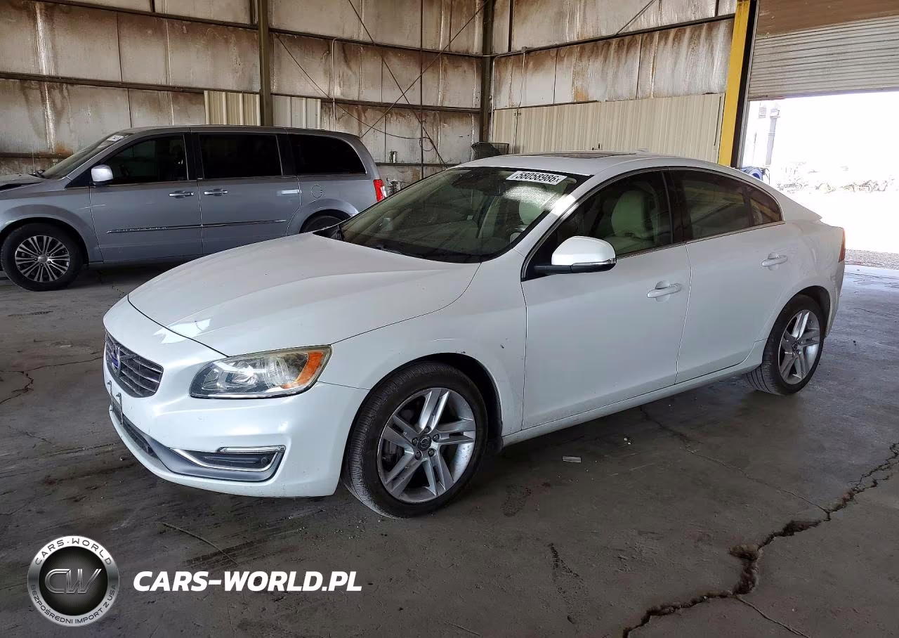 2015 Volvo S60 Platinum – zdjęcie 1 z 12